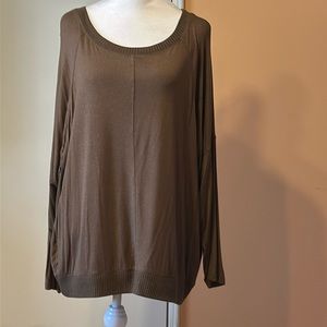 18/20 Lane Bryant Brown long sleeve top. Sparkle in the color.